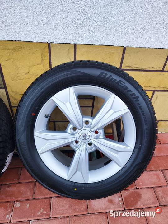 Komplet kół zimowych Toyota OE 21560R17 Yokohama Tarnów