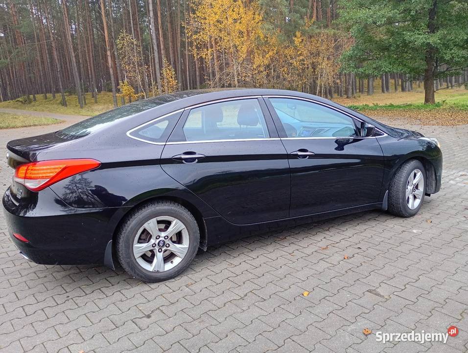 Hyundai i40 17 crdi sedan ładny nieuszkodzony Tuchola