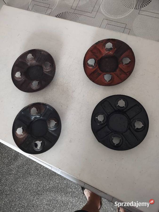 FIAT 126P KOŁPAKI METAL NAPIS FIAT ZABYTKOWE osobowe Lublin