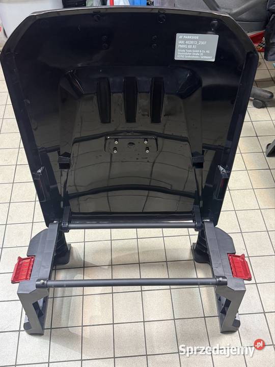 Garaż ma robota koszącego Słupsk