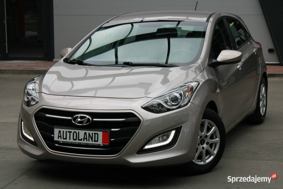 Hyundai i30 BezwypadkowyMaly przebiegSuper centralny zamek Gliwice