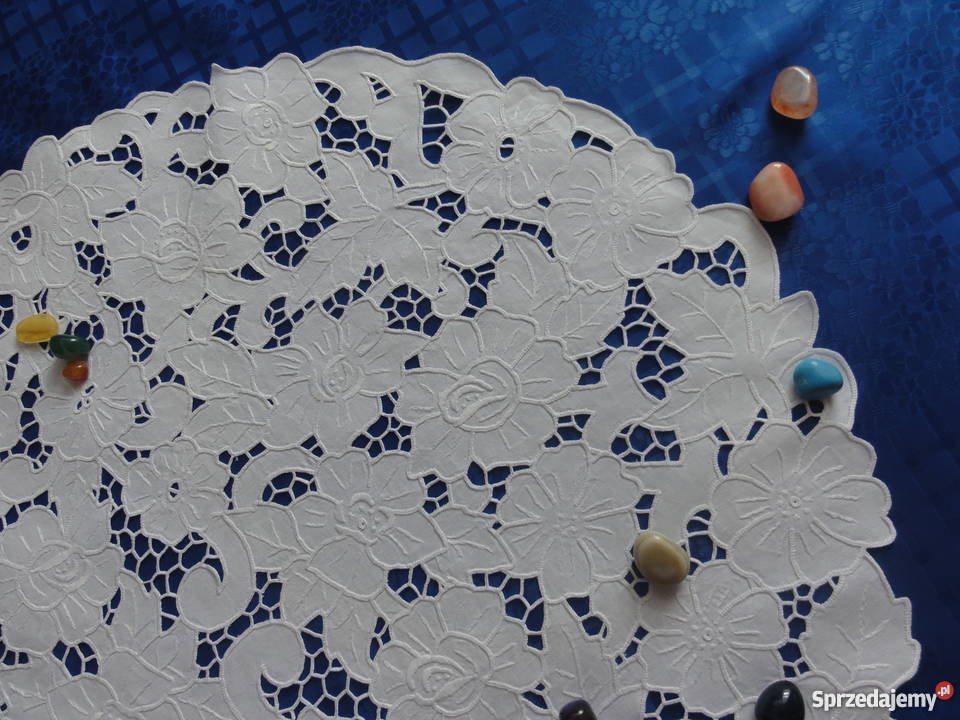 Serweta serwetka bieżnik bogato haftowany Bukiet Lublin