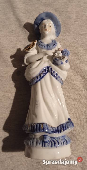 Porcelanowa figurka dziewczyna z bukietem i