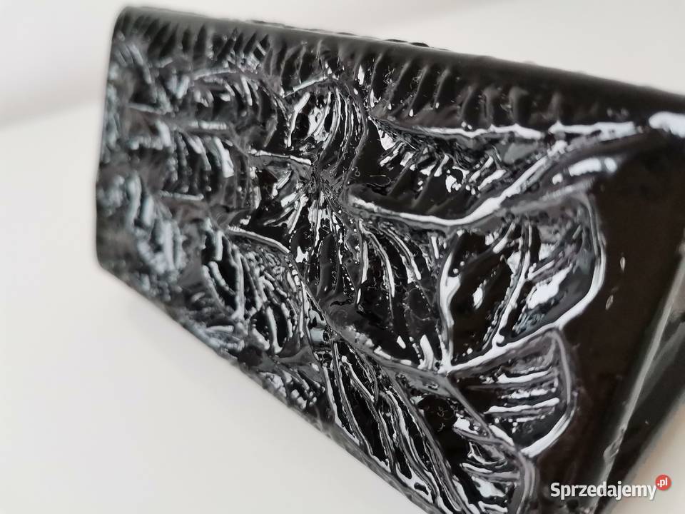 Stary czarny wazon szkło hialitowe HSG Hortensja Katowice