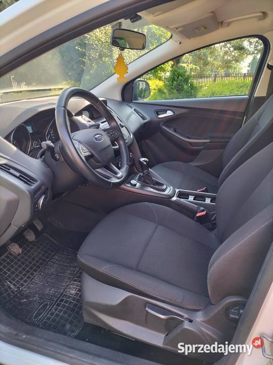 Ford Focus 78 16 benzyna 2017 Focus małopolskie Kraków sprzedam