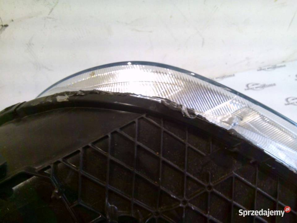 SKODA YETI 12r lampa prawa przód 130702331500 Kielce