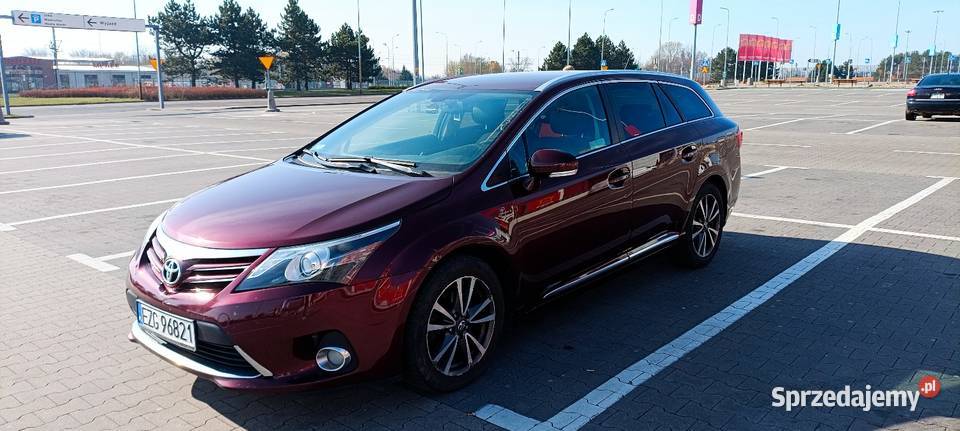 Toyota Avensis t27 kombi diesel Polski salon asystent parkowania Avensis łódzkie