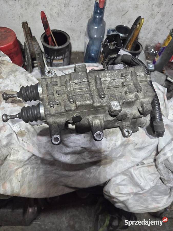 Silownik wysprzeglik skrzyni Ciechanowiec