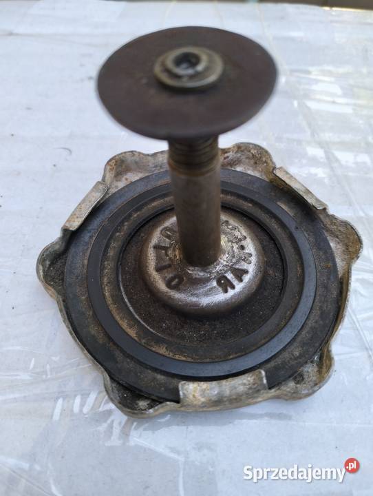 Korek wlewu oleju Fiat 126p oryginał podkarpackie