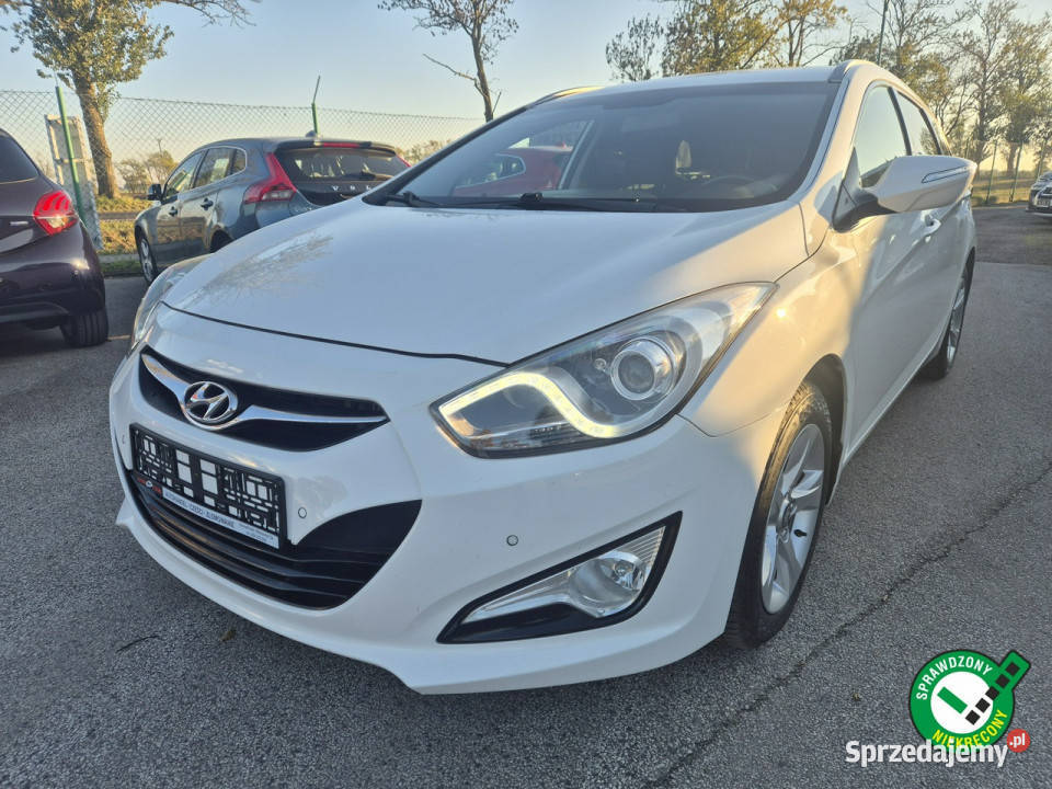 Hyundai i40 17CRDI 115 Kombi Zarejestrowany isofix Gniewkowo