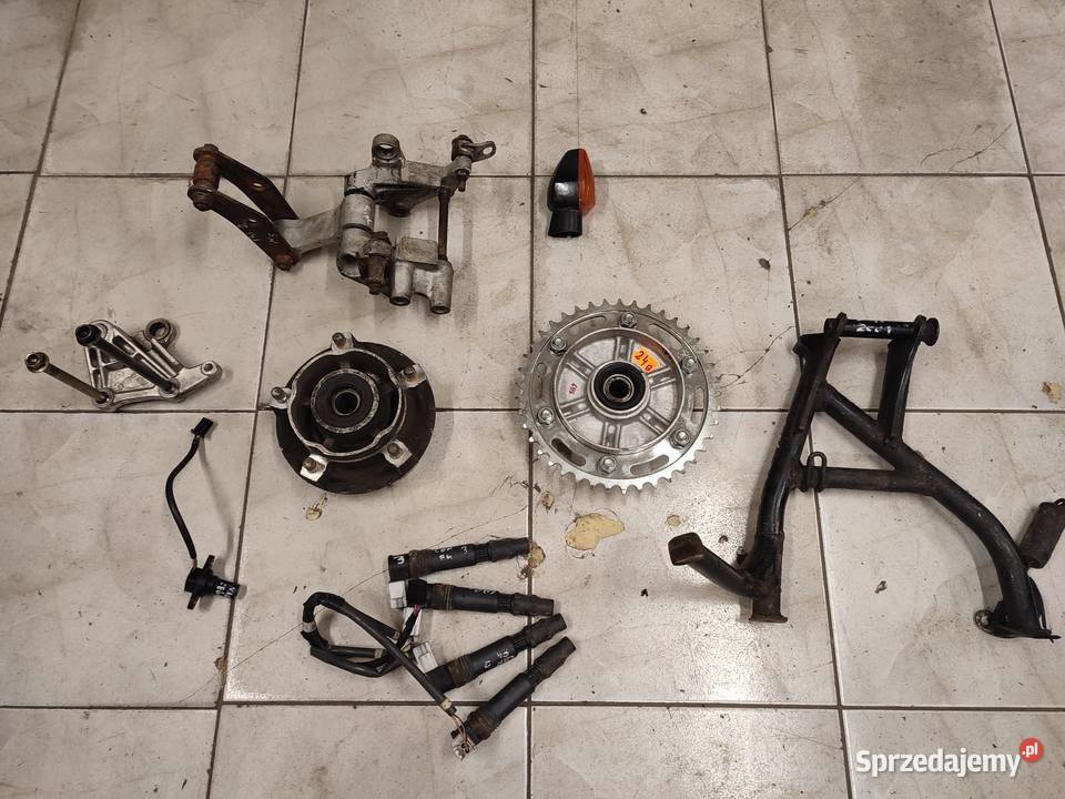 Honda F4i f4 części zębatka zabierak fajka Jelenia Góra sprzedam