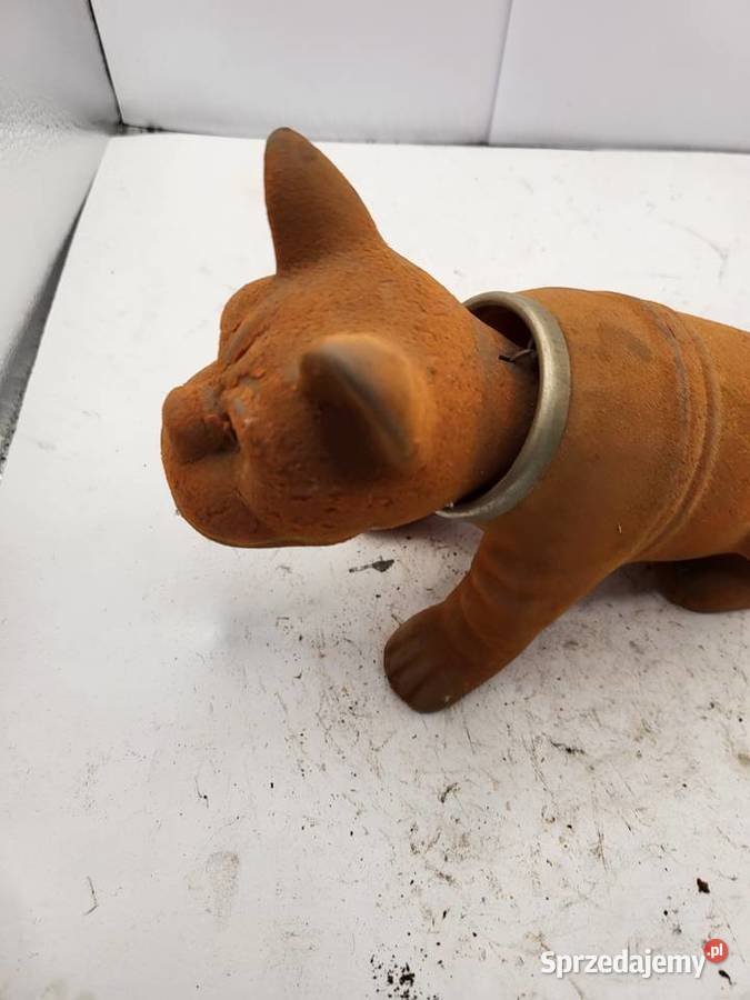 PIESEK BOKSER KIWAJĄCY PRL AUTO NA TYLNĄ PÓŁKĘ Rybnik