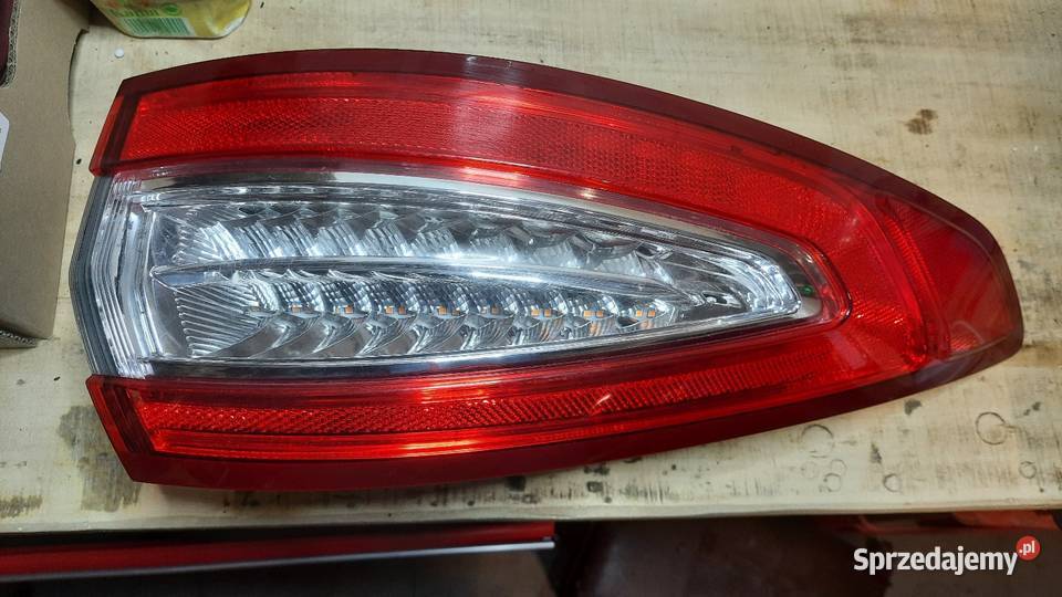 Lampy kpl tylne zewnetrzne Ford Fusion 20132017 Świdnik