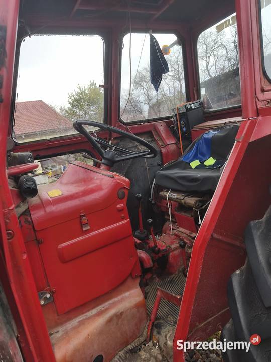 Ciągnik Volvo Trawniki