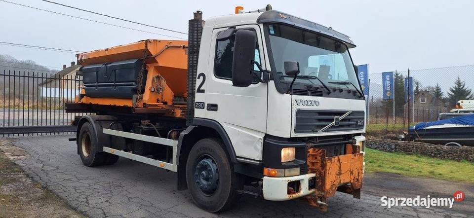 Volvo FM 7 hakowiec Motylewo