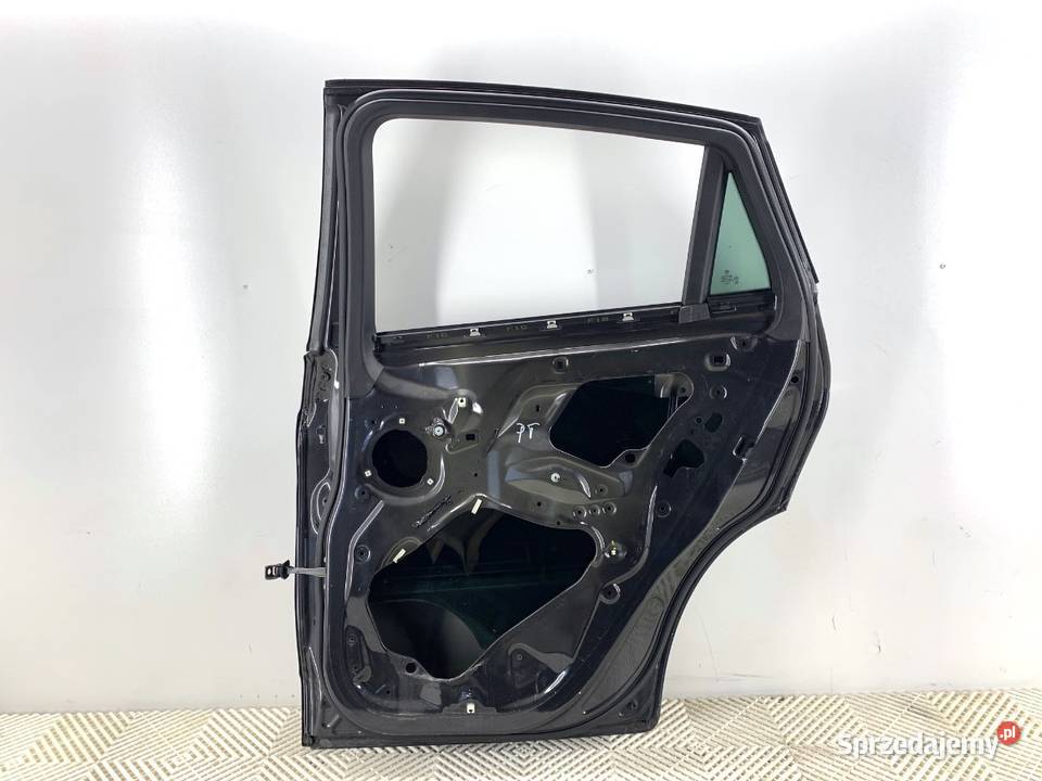 DRZWI PRAWY TYŁ BMW F16 SUV 1419 Sophistograu osobowe