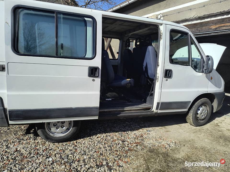 Sprzedam Fiata Ducato 9 osobowy nieuszkodzony