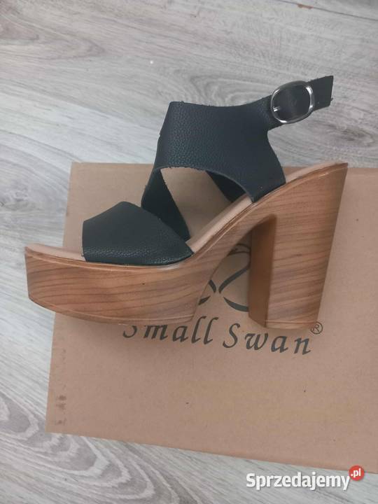 Sandaly na koturnie nowe 36 Koziegłowy sprzedam
