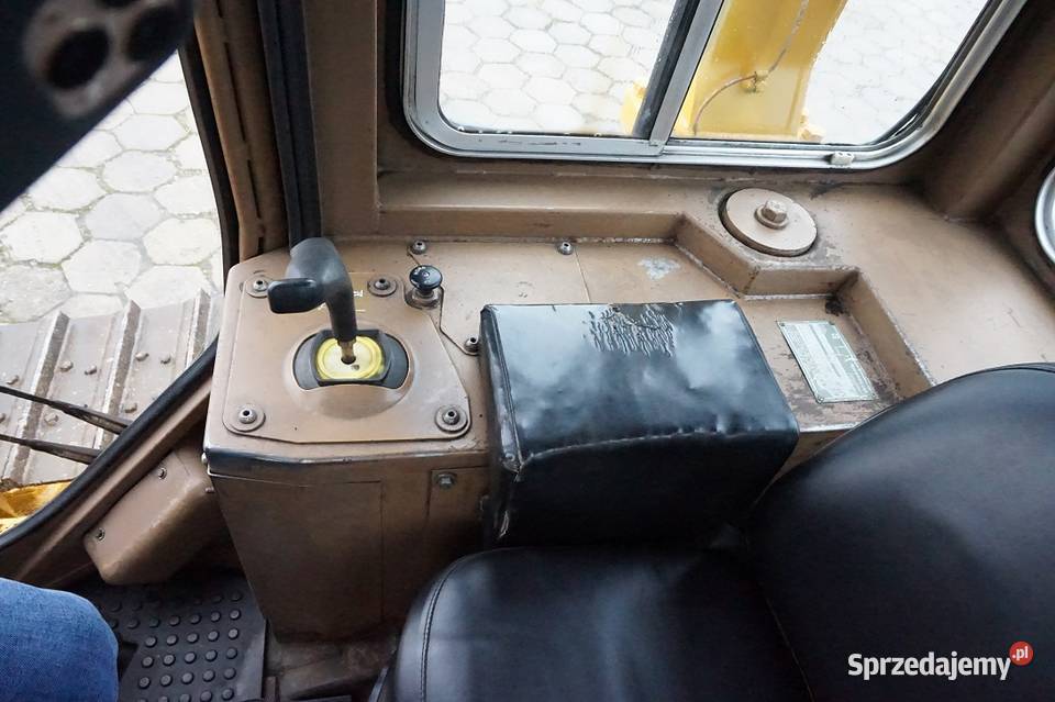 CAT D4H spycharka gąsienicowa Tuliszków