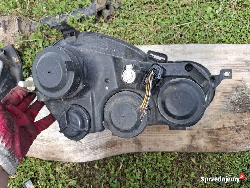 Lampa Lewa Przód Volkswagen Polo 4 osobowe lubelskie Wisznice