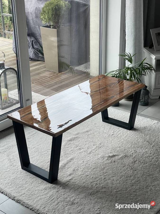 Drewniany stolik z żywicą epoksydową 114.3cm Stoliki kawowe i ławy Niwiska sprzedam