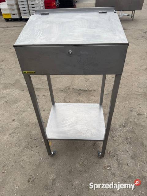 Pulpit roboczy stojący z półką ze stali Głogówko