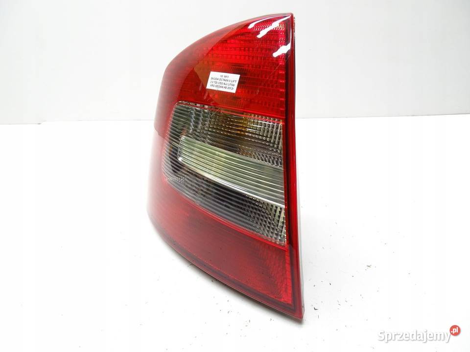 LAMPA LEWA LEWY TYŁ W BŁOTNIK SKODA OCTAVIA II Błotniki sprzedam