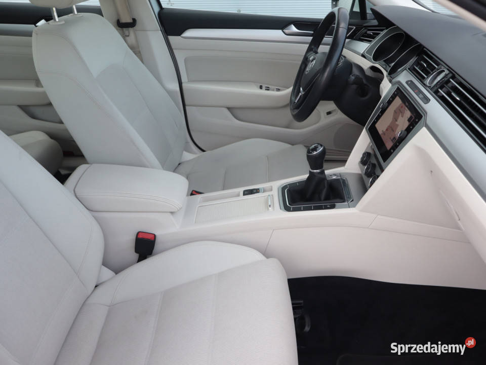 VW Passat 18 TSI Rok produkcji 2018