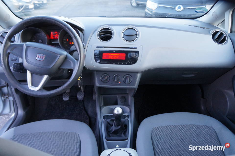 14 benzyna 85 5 drzwi zarejestrowany śląskie Częstochowa