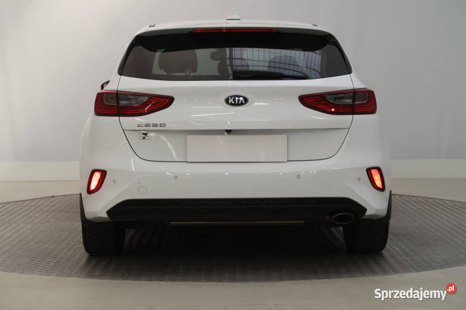 Kia Ceed 15 TGDI sprzedam