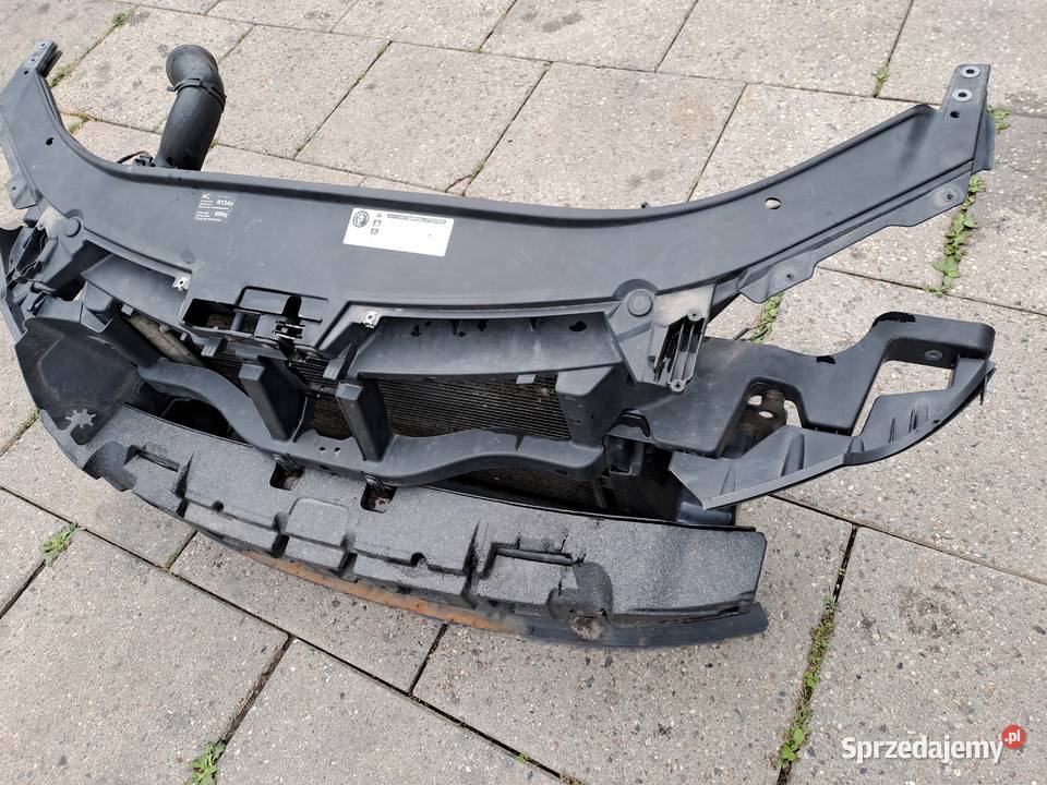 Volkswagen Passat B6 20 TDi pas przedni Jastrzębie-Zdrój