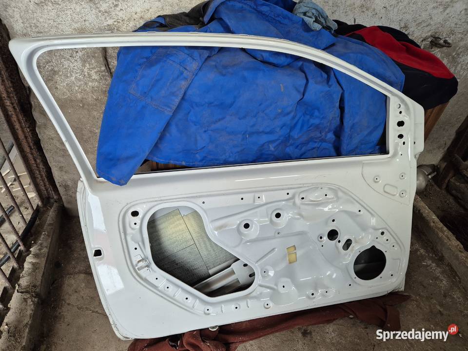 Drzwi prawe Skoda Citigo 3D Rok produkcji 2013 lubelskie Zezulin Niższy