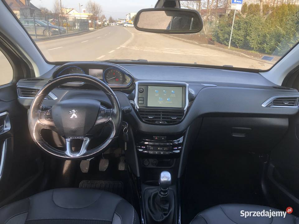 Peugeot 2008 16 bluHDI Panorama Pół skóra małopolskie