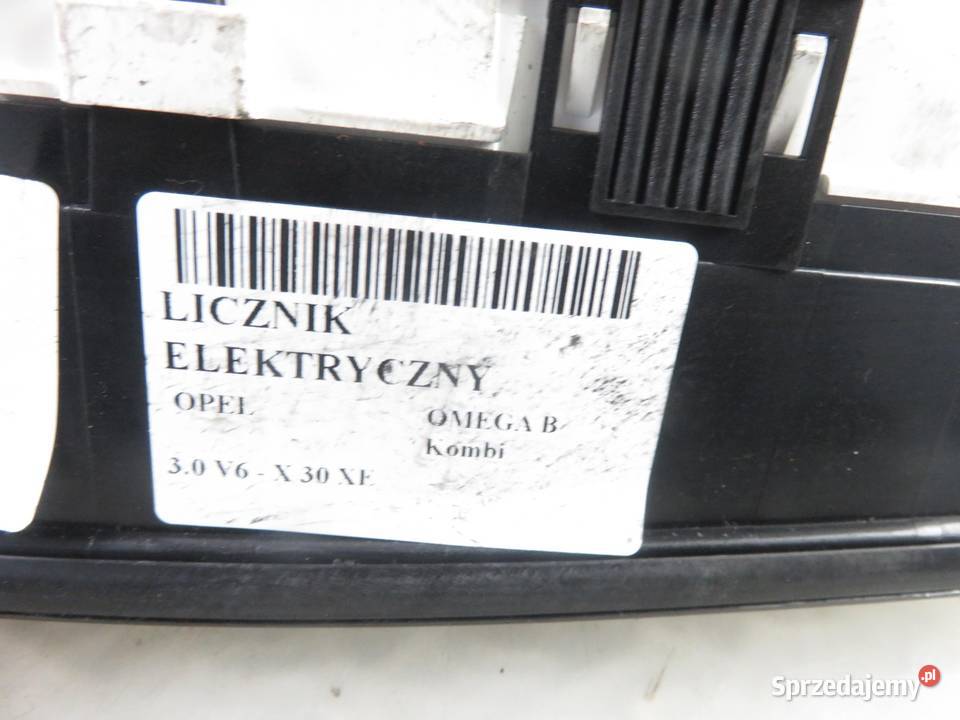 LICZNIK OPEL OMEGA B 30 V6 13109653BG