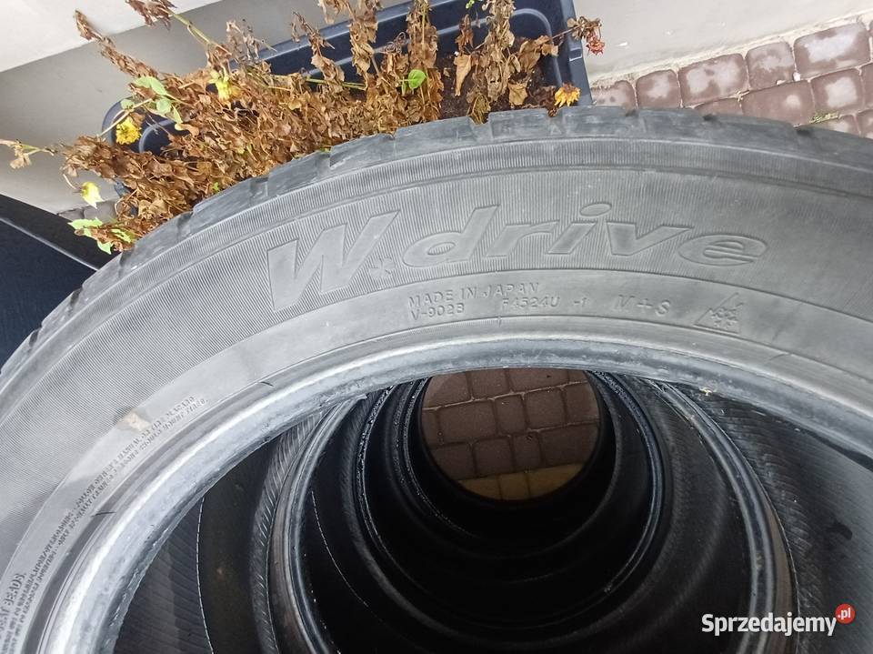 Sprzedam komplet opon 2555520 Niedrzwica Kościelna-Kolonia