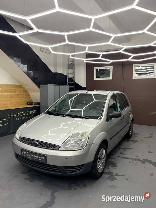 Ford Fiesta 14 TDCi 2003 130 000 68 Srebrny Olkusz