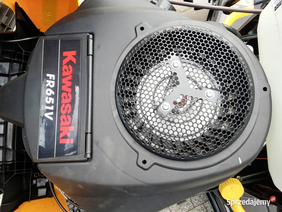 Traktor ogrodowy Cub Cadet XT3QS127 Kawasaki 22 Kobiele Wielkie