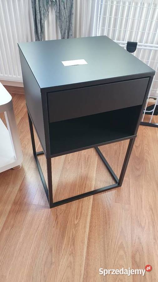 Stolik nocny VIKHAMMER 65cm Gnieżdżewo