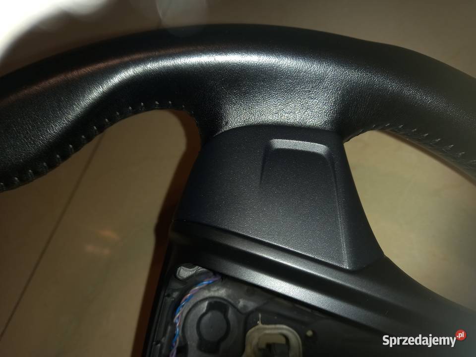 Kierownica skórzana VOLVO V40 2012 Super Stan Mniów