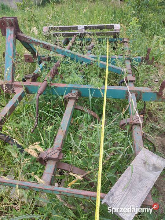 Kultywator pług rozsiewacz nieuszkodzony Kluki