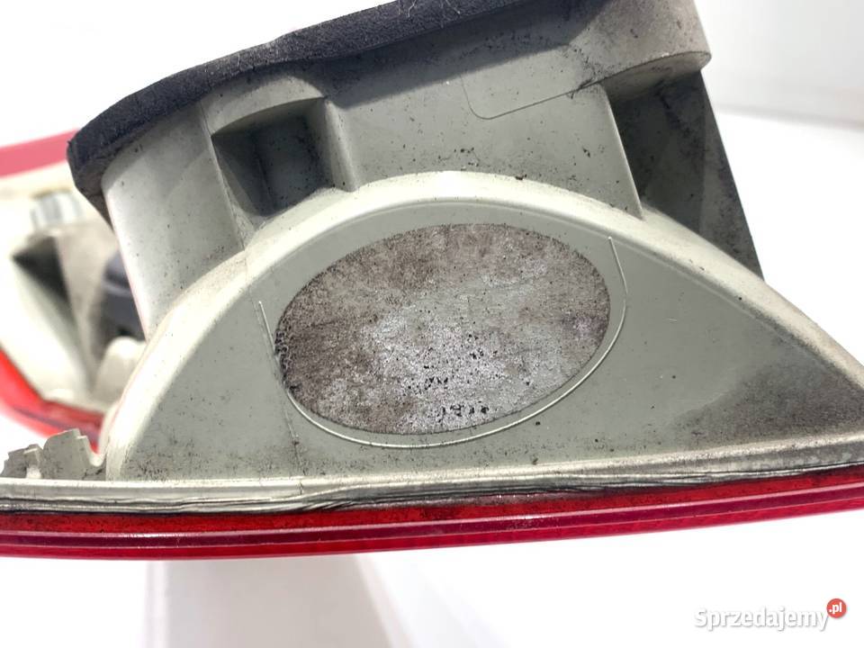 LAMPA TYŁ PRAWA WEWNĘTRZNA VOLVO V70 III Kombi