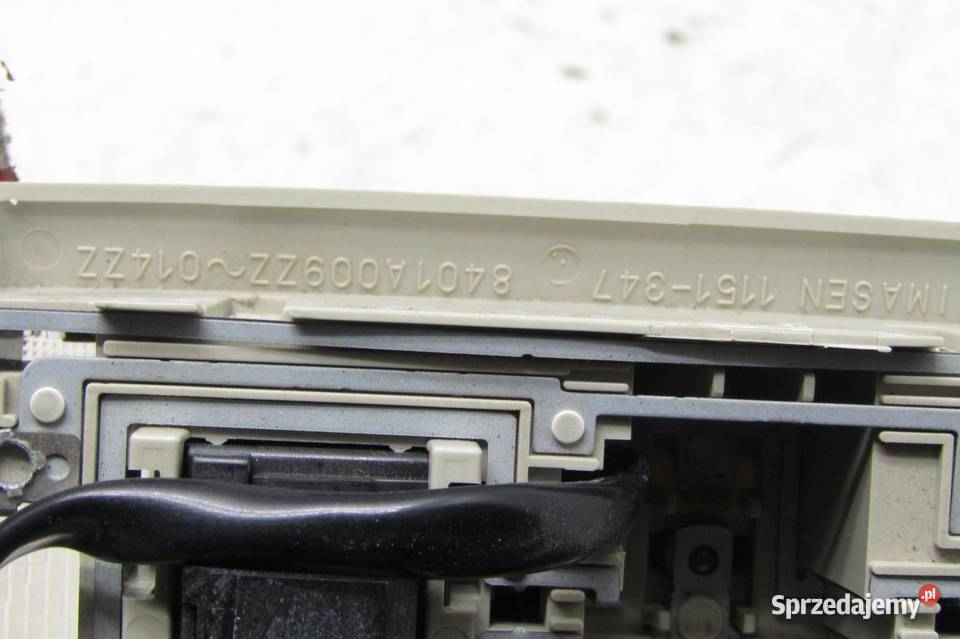 LAMPKA WNĘTRZA OŚWIETLENIE KABINY MITSUBISHI