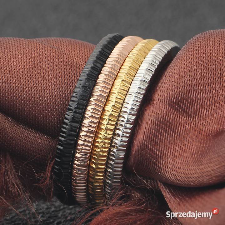 Zestaw komplet nowych pierścionków 4 pierścionki Szczecin