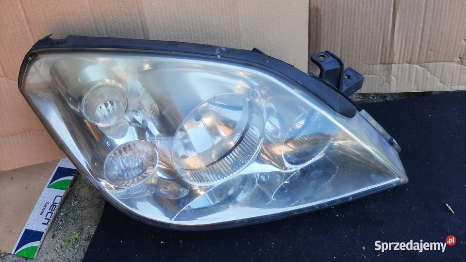 lampa prawa lewa przednia Nissan Primera p12