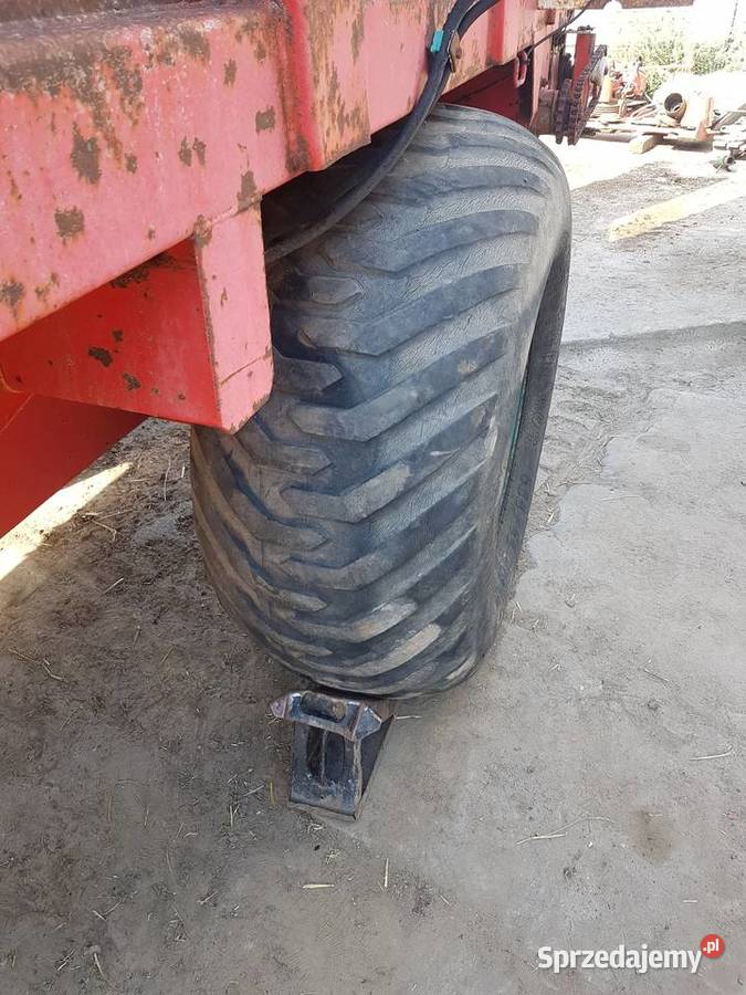 Przyczepa objętościowa rozrzutnik obornika sprzedam