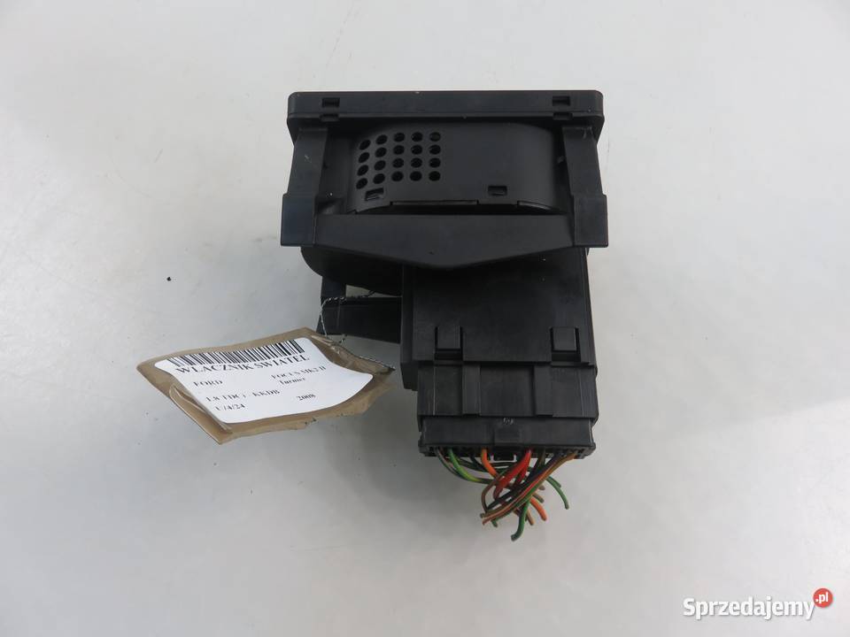 WŁĄCZNIK ŚWIATEŁ FORD FOCUS MK2 II 7M5T13A024EA sprzedam