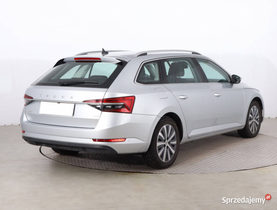 Skoda Superb iV 14 TSI PHEV komputer pokładowy Piaseczno