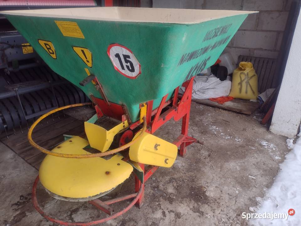 Rozsiewacz Motyl wał łąkowy przyczepa ładowacz Chorzele
