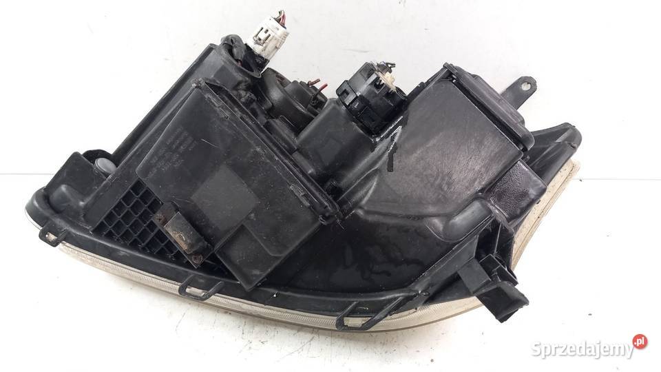 TOYOTA AVENSIS T25 LAMPA PRZÓD PRAWA SOCZEWKA sprzedam