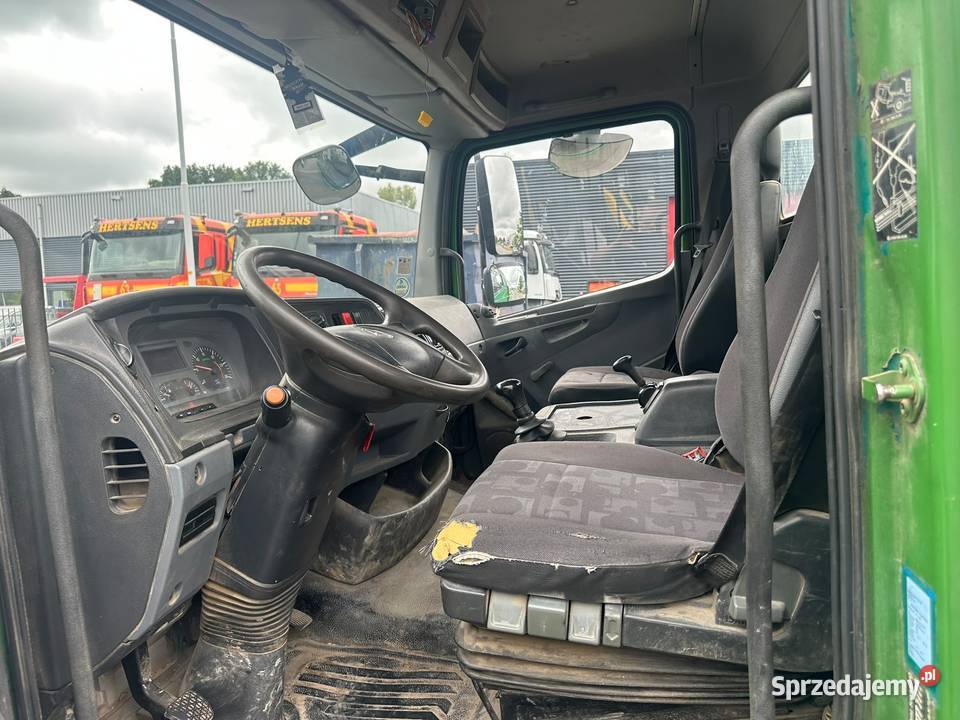 Wywrotka 4x2 2 osiowa Mercedes Atego 813 Warszawa